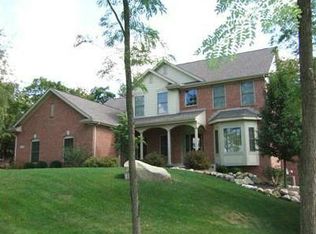 7126 Dog Leg Rd, Dayton, OH 45414