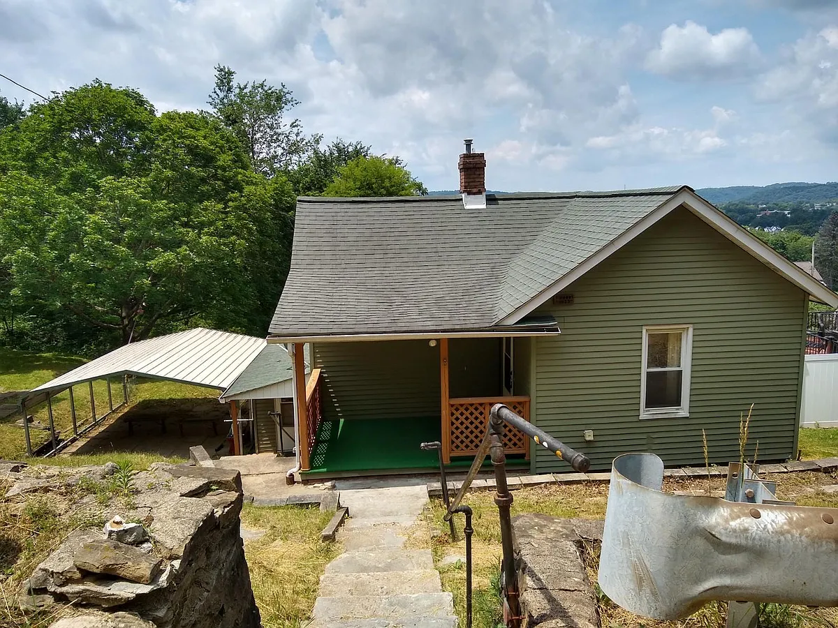 Building Photo - 1423 Maratta Rd