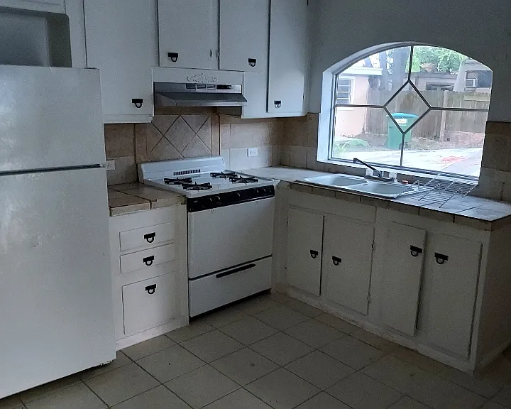 627 State Ave #A — Photo 24