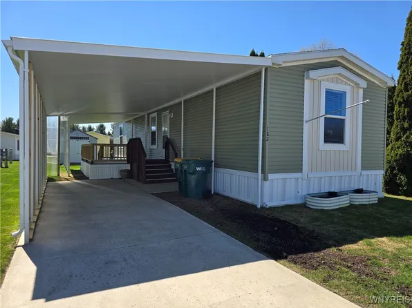 182 Quarry Hill Ests, Akron, NY 14001