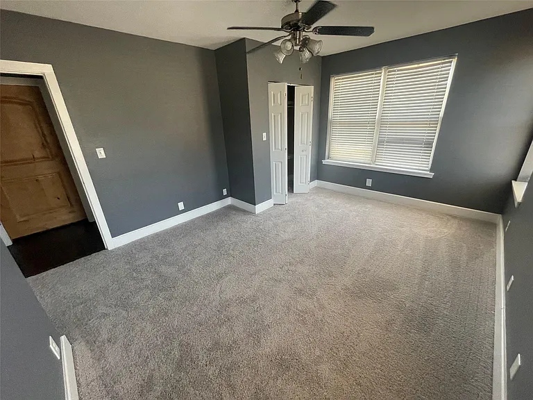 1122 N Zang Blvd #201 — Photo 15