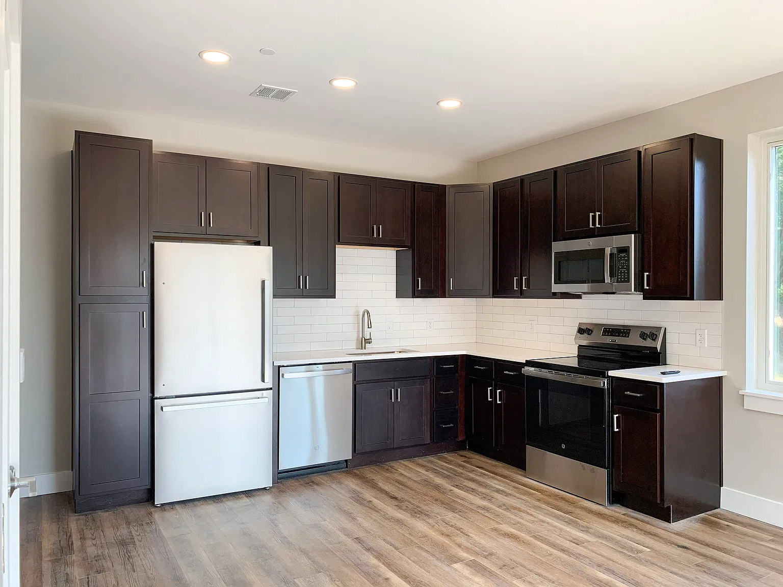 McKnight Flats — Photo 3
