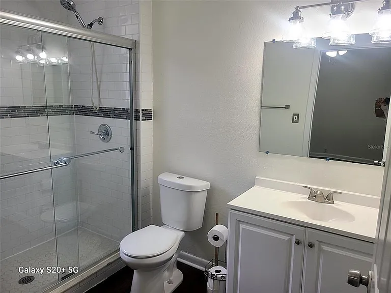 2220 E 17th Ave — Photo 10