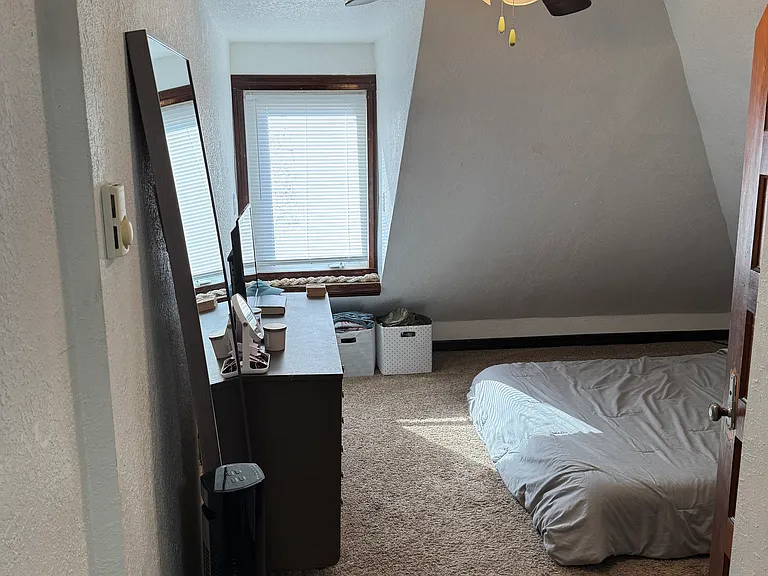 144 3rd Ave S #11 — Photo 3