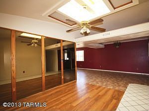 3rd image of 1984 W Southbrooke Cir
