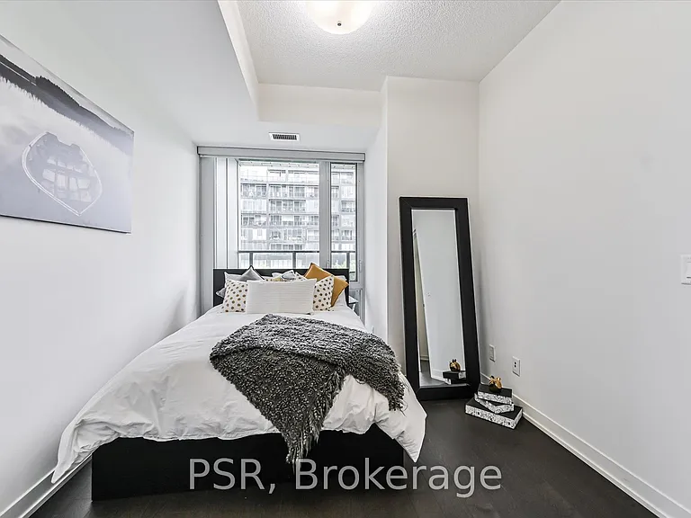 120 Bayview Ave #208 — Photo 36