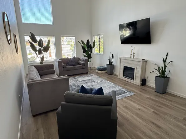 (undisclosed Address), Los Angeles, CA 90015