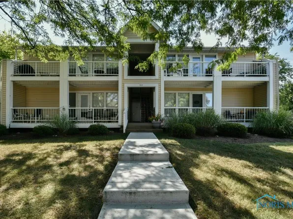 311 N Lake Pine Dr APT F, Marblehead, OH 43440