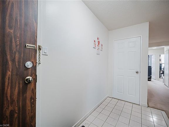 5th image of 18 Knightsbridge Rd #502