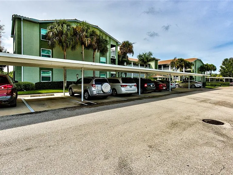 9200 Highland Woods Blvd #1310 — Photo 31