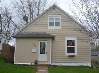 515 Van Buren Ave, Dixon, IL 61021
