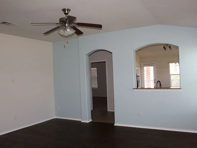 9916 Orion Dr — Photo 2