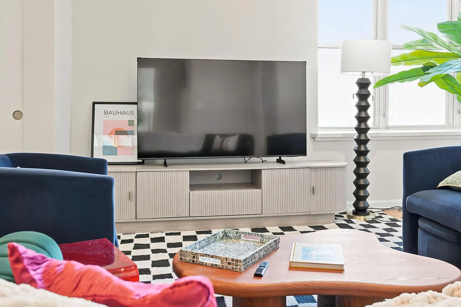2 bed, 1.0 bath, $5,329 — Photo 1