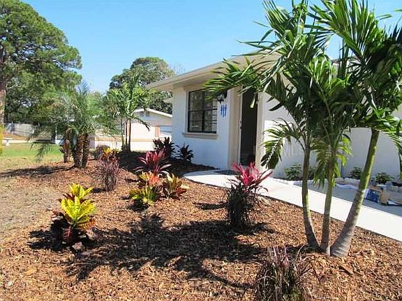 3rd image of 309 Citrus Dr