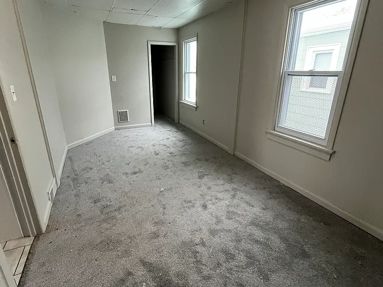 102 Sunset St — Photo 8