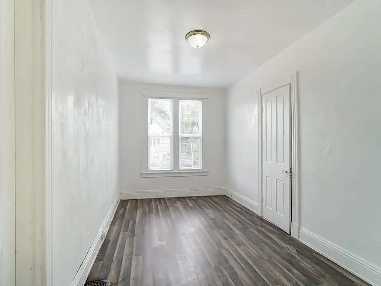 1768 Williams Ave — Photo 19