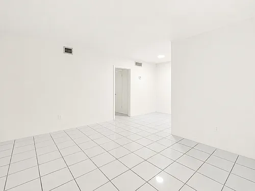 223 Antilla Ave #2 Photo 1
