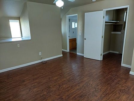 5th image of 139 Pine St APT 2