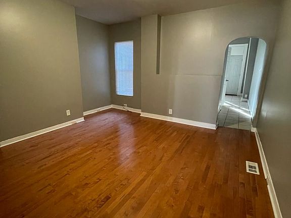 2nd image of 1716 Ashburton St