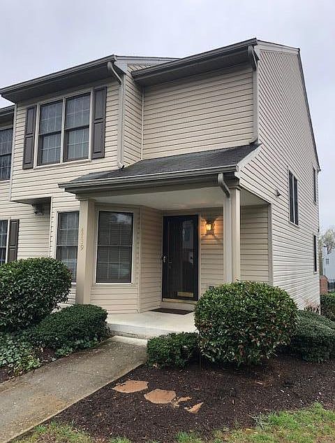 1st image of 4739 Oakcliff Dr