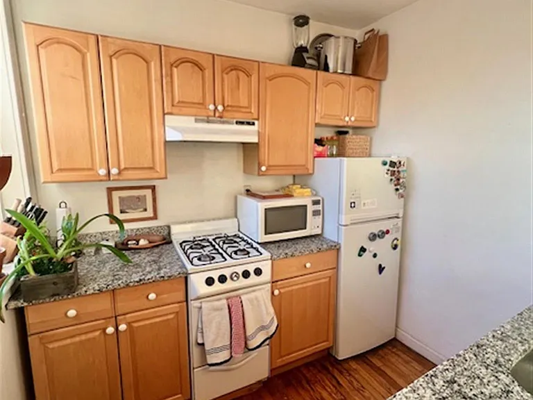 335-A Harvard St #11 — Photo 1