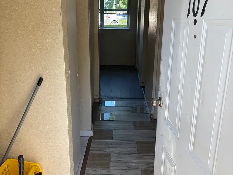 1111 S Sycamore St #107 — Photo 1