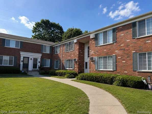 433 Miller Ave APT 203, Rochester, MI 48307