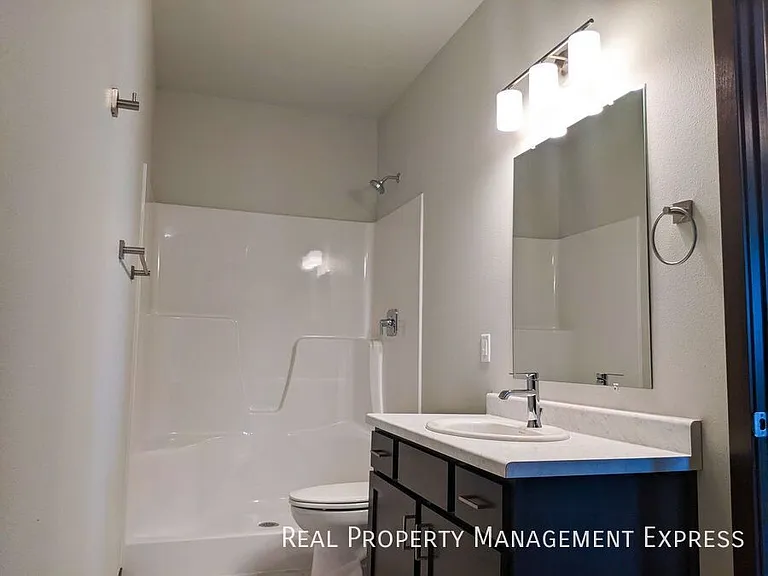 5414 S Dubuque Ave — Photo 12