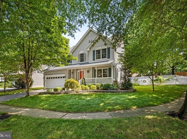 1106 Top Ridge Ct, Gambrills, MD 21054
