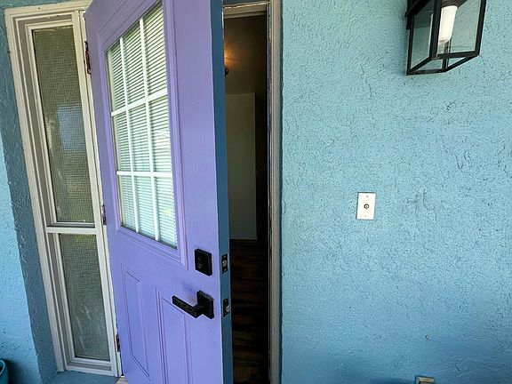 3rd image of 318 SE Bayview Terrace