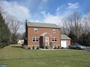 637 Byberry Rd, Huntingdon Valley, PA 19006