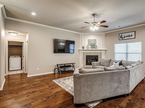 5th image of 4913 SW 121st Pl