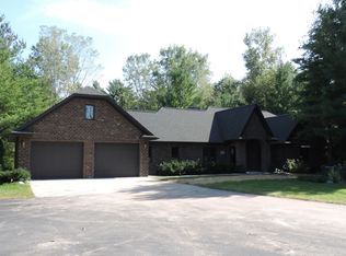 3923 Robin Ln, Green Bay, WI 54313