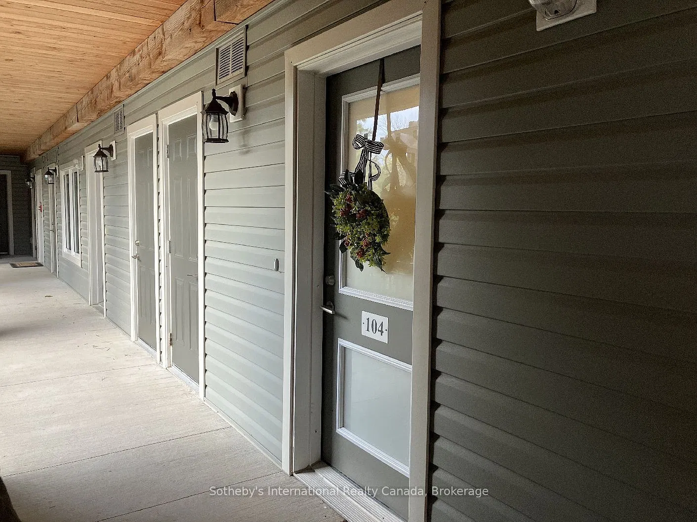 2 bed, $2,400 — Photo 3