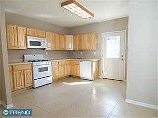 4th image of 5048 Haverford Ave