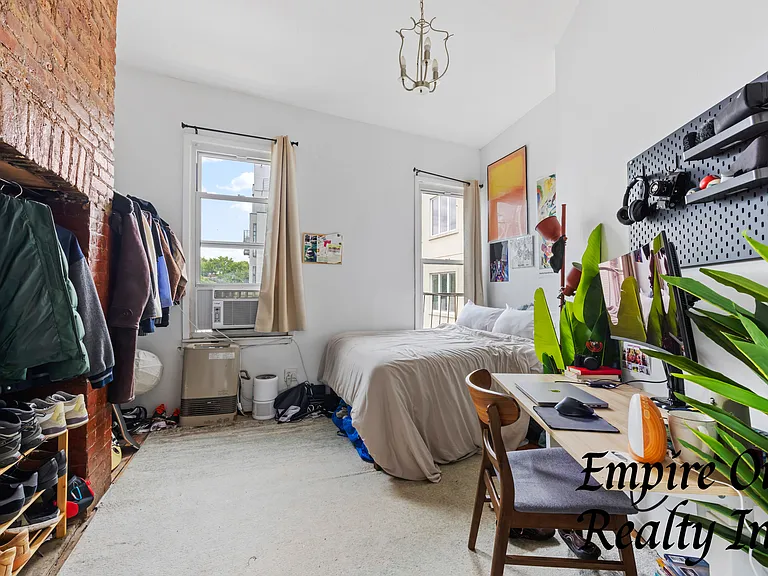 410 Lorimer St #3L — Photo 7