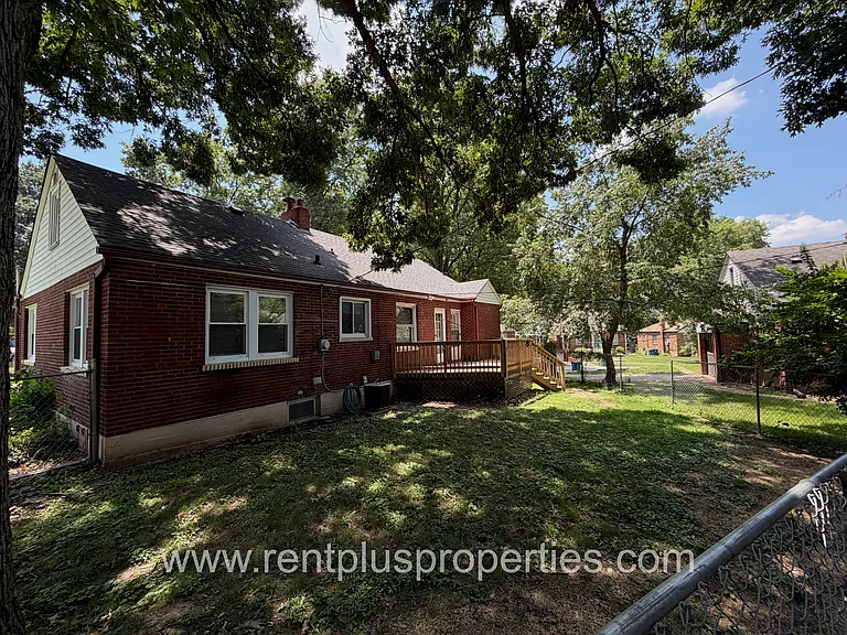 9001 McNulty Dr — Photo 23