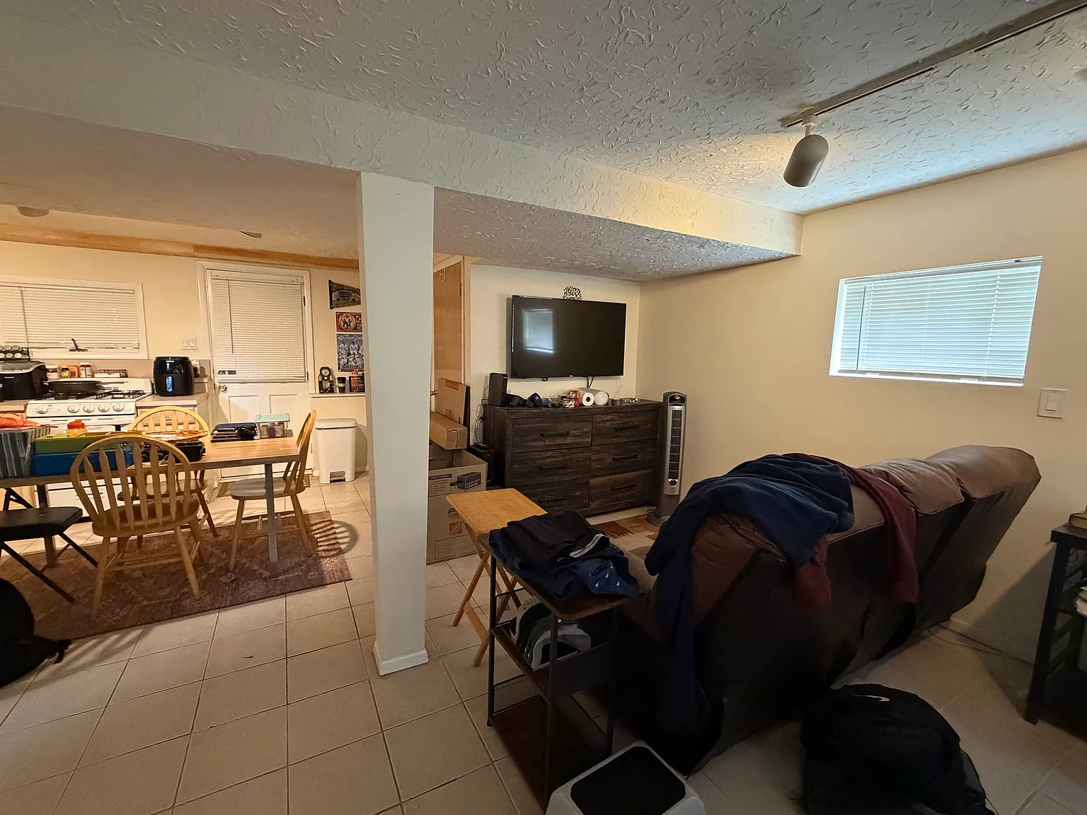 Studio, 600 sqft, $1,600 — Photo 3