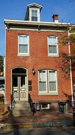 503 Windsor St property