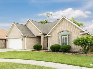 109 Eagle Nest Ct, Richwood, TX 77566