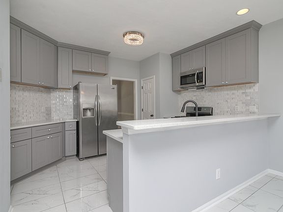 4th image of 4568 Lodgepole Dr