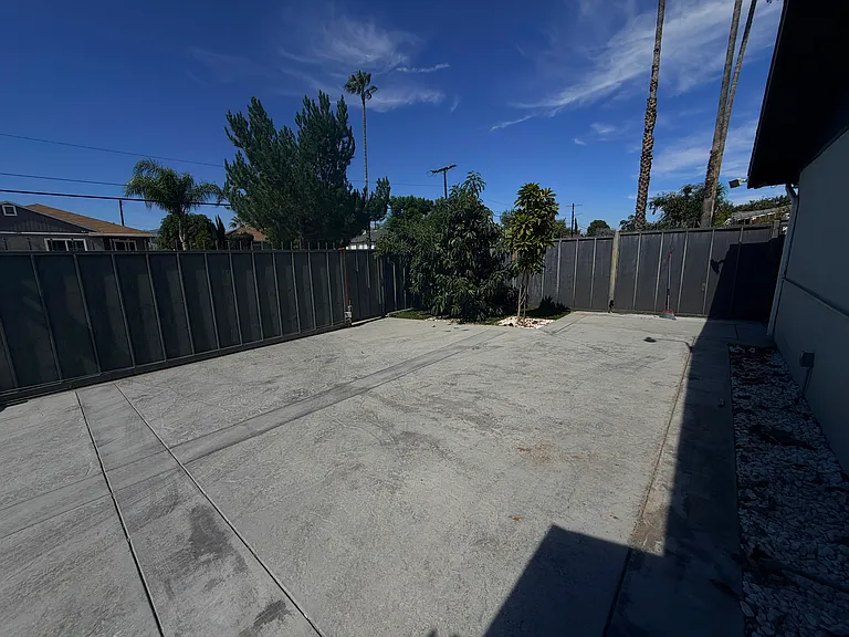 14926 Mayall St — Photo 10
