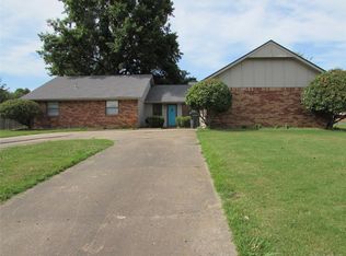 100 Foltz Ln, Muskogee, OK 74403