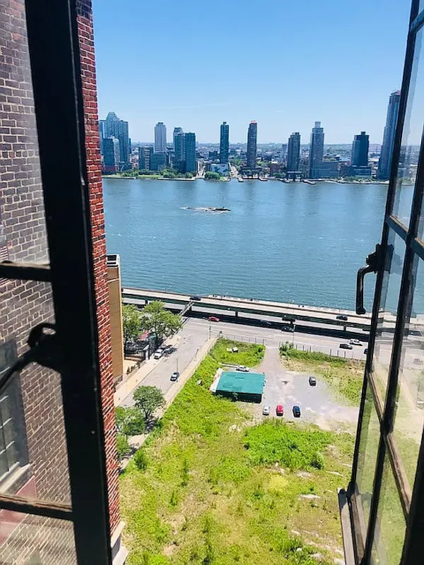 5 Tudor City Place — Photo 4
