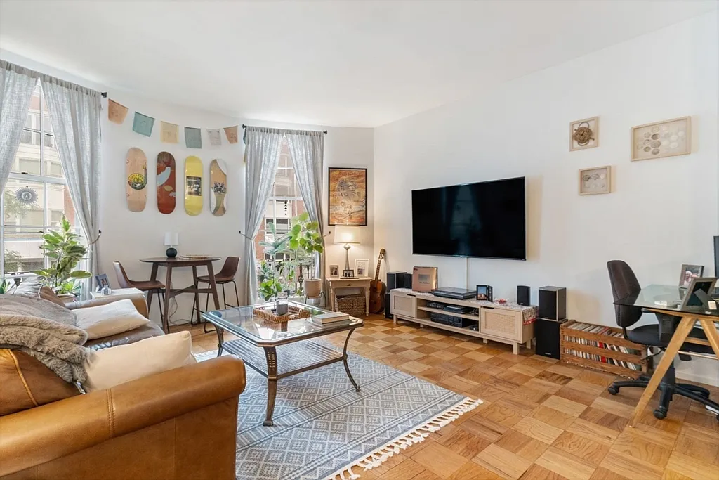 1 bed, 1.0 bath, 619 sqft, $3,350 — Photo 4