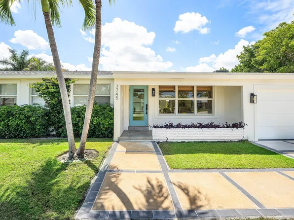 7745 W Lake Drive, Lake Clarke Shores, FL 33406