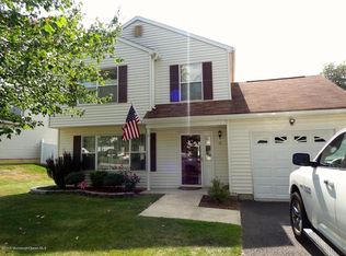 13 Stemler Dr, Cliffwood, NJ 07721