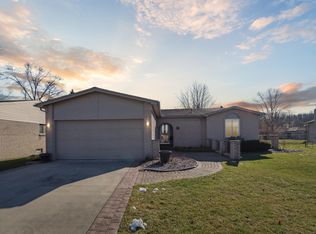 15762 Nader Ct, Clinton Township, MI 48038