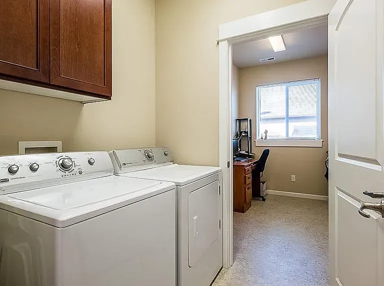 7599 Genes Ct — Photo 1