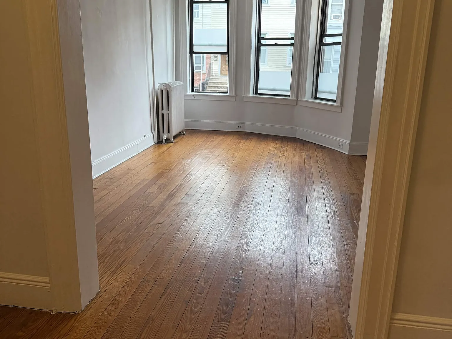 62nd St, Ridgewood — Photo 3